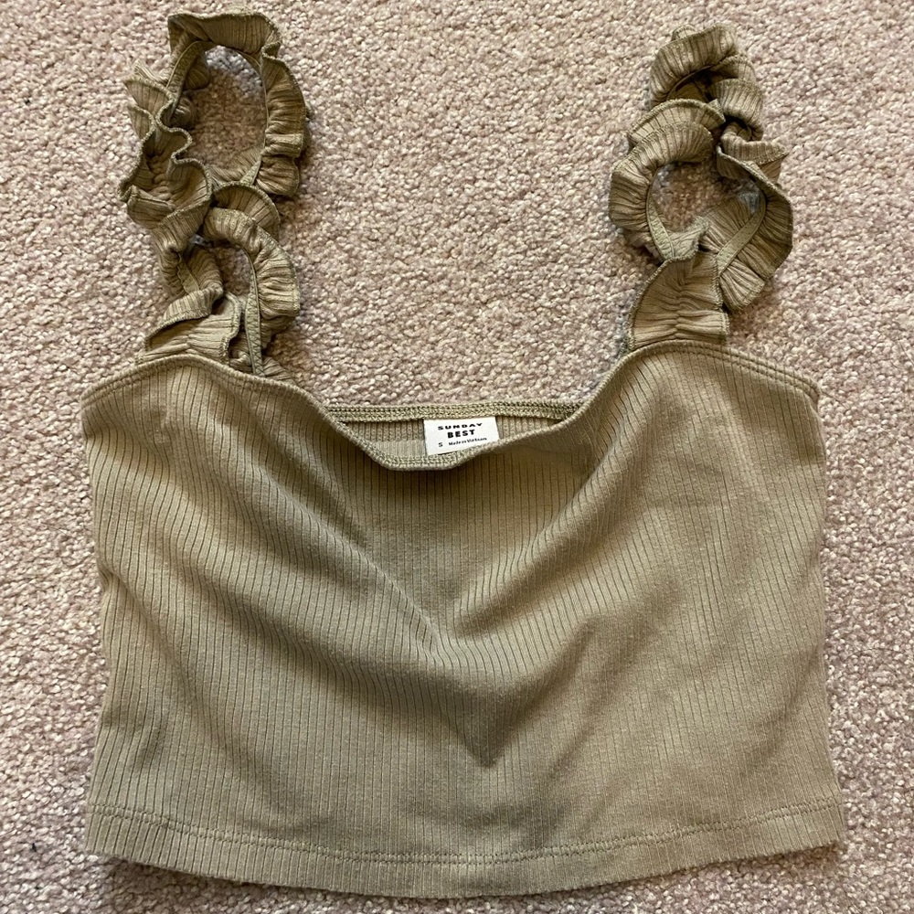 Aritzia Sundays Best crop tank top